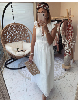 Robe longue broderie anglaise